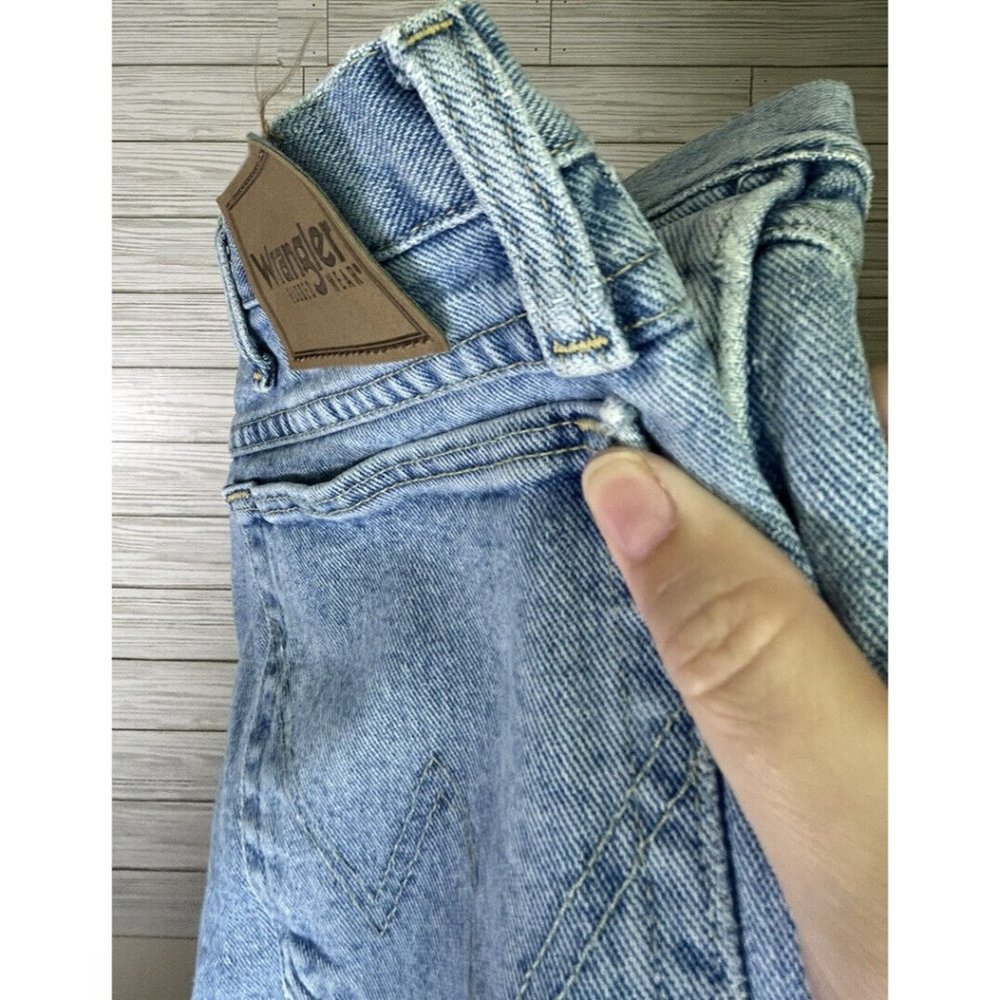 Wrangler Men's Rugged Wear 100% Cotton Regular Fit Denim Blue Jeans Size 40x32 - Picture 4 of 10